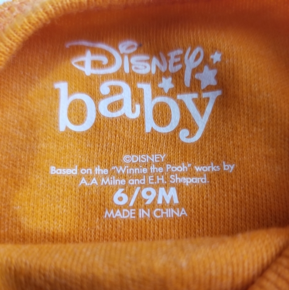 Disney's Tigger Bodysuit 6-9M - Picture 4 of 4